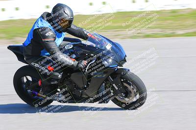 media/Jan-20-2023-Fastrack Riders (Fri) [[f2ad32aba3]]/Level 1/session 3 turn 9/